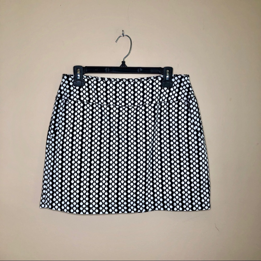 Black and white skort